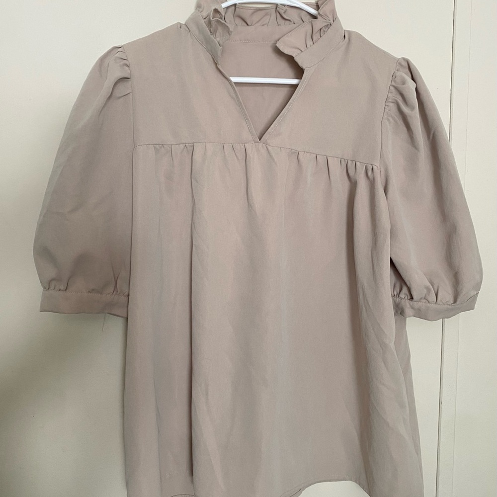 Ruffle-Neck Puff Sleeve Blouse in Taupe